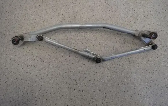Hyundai ix35 Front wiper linkage 