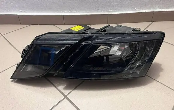 Skoda Octavia Mk3 (5E) Headlight/headlamp 5E1941015C
