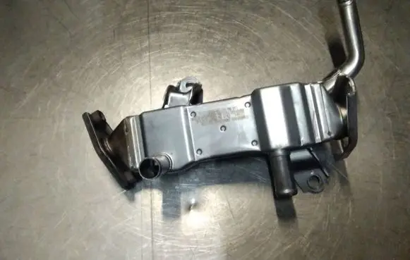 Toyota Prius (XW30) EGR valve cooler 2560137010B J2D02072Y1AS01A