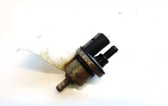 Audi A3 S3 8P Valve vacuum 058133517B