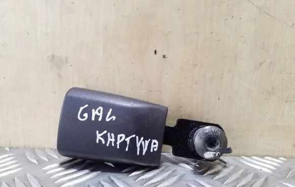 Chevrolet Captiva Rear seatbelt buckle