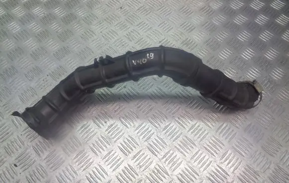 Volvo S40 Turbo air intake inlet pipe/hose
