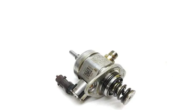 Alfa Romeo Stelvio Fuel injection high pressure pump 50050785 04893752AA