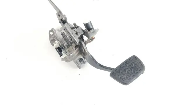 Toyota RAV 4 (XA50) Brake pedal 8951033030