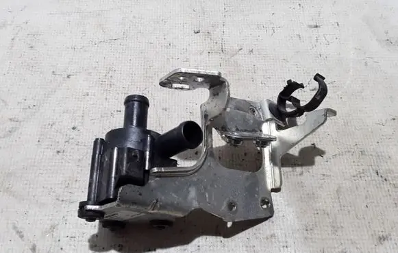 Volvo XC60 Electric auxiliary coolant/water pump 31657307