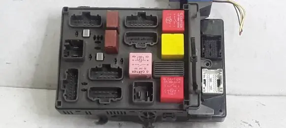 Renault Espace - Grand espace IV Fuse module 8200004201e 8200315956 8200283812