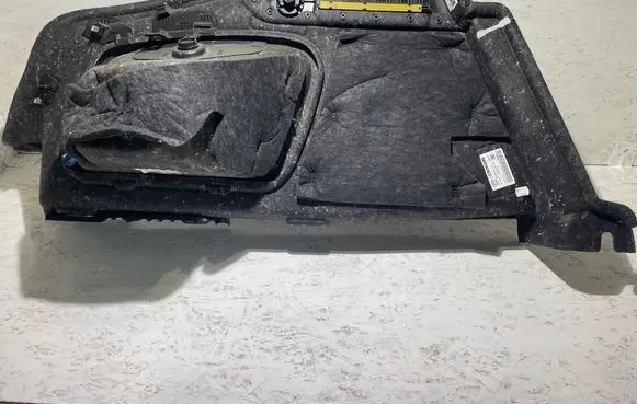 Audi A5 Trunk/boot side trim panel 8W8863880D A065172 8W8TPP863880AV