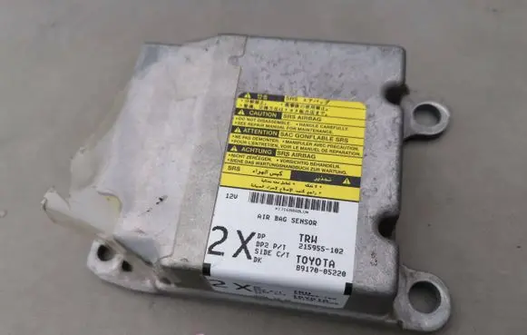 Toyota Avensis T250 Airbag control unit/module 8917005220 215955102