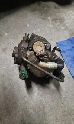 Ford Transit Fuel injection high pressure pump 6C1Q9B395AD HU2940000402
