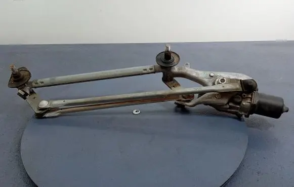 Honda Civic IX Front wiper linkage and motor