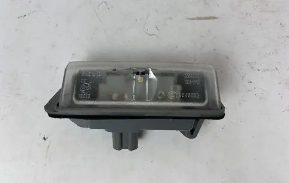 Toyota Mirai Number plate light A045053