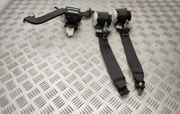 Honda CR-V Rear seatbelt 82850SWWG0W 82480SWWG0Y 82450SWWG0U