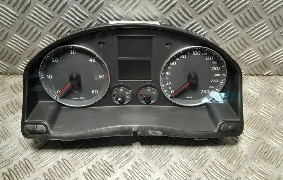 Volkswagen Golf V Speedometer (instrument cluster) 1K0920850F V1218100 VWZ7Z0C8075628