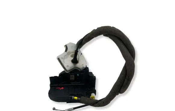 Nissan Qashqai Front door lock 
