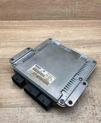Peugeot 307 Engine control unit/module ECU 9647472780 0281011081