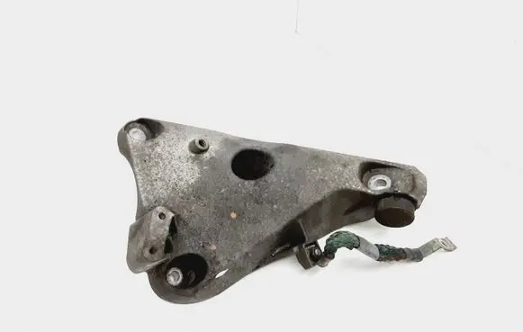 BMW X5 E70 Engine mounting bracket 6790021