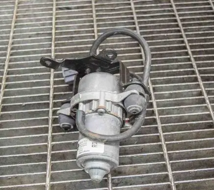 Opel Mokka Vacuum pump 17497913 93446701
