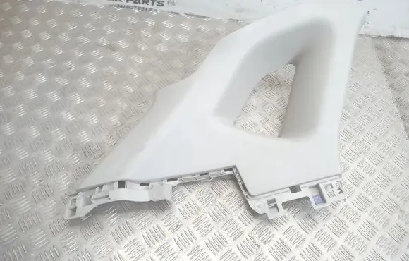 Renault Captur (D)pillar trim (top) 