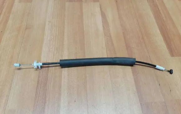 Jaguar XF X250 Front door cable line 8X23221A00AC C2D5645