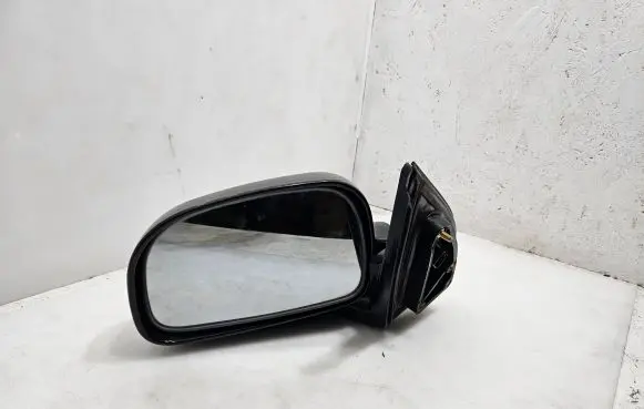 Hyundai Santa Fe Front door electric wing mirror 012147