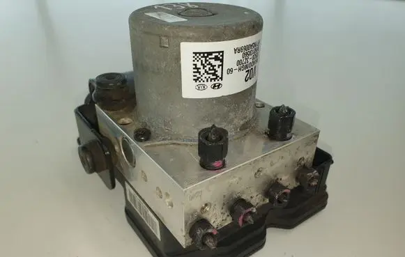 Hyundai i40 ABS Pump 589203Z700 BH6013I560