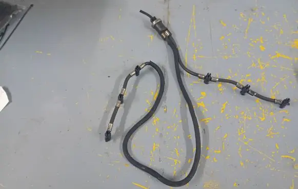 Audi A6 S6 C6 4F Fuel return line/hose