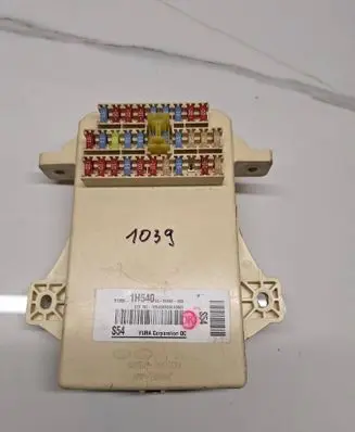 KIA Ceed Fuse module 919501H540 919502H500 10099030033