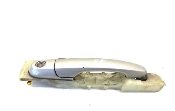 Hyundai Tucson JM Front door exterior handle 