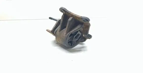 Hyundai Santa Fe Engine mount bracket
