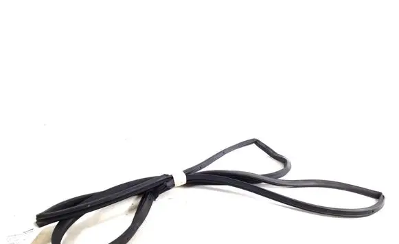 Toyota Corolla Verso E121 Rubber seal rear door 67871-13160