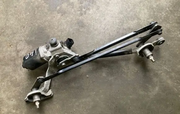 Hyundai i40 Front wiper linkage and motor 981103Z900 035418980
