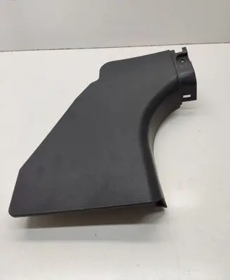 Foot area side trim