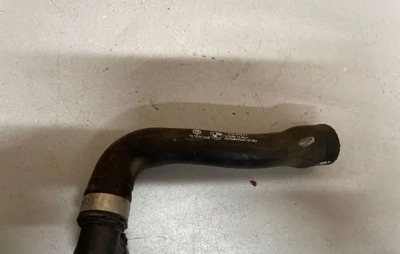 BMW 7 G11 G12 Engine coolant pipe/hose 7576279