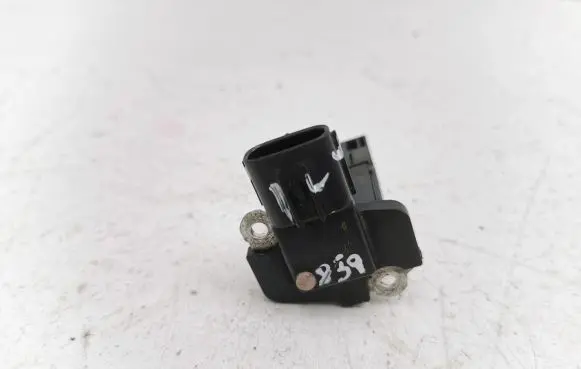 Toyota C-HR I Mass air flow meter 2220475030