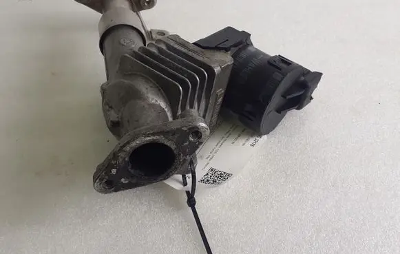 BMW 3 E90 E91 EGR valve 756324105 030908024