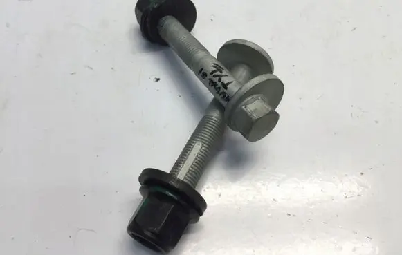 Ford Kuga III Rear suspension camber bolt 
