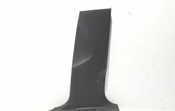 (B) pillar trim (bottom)