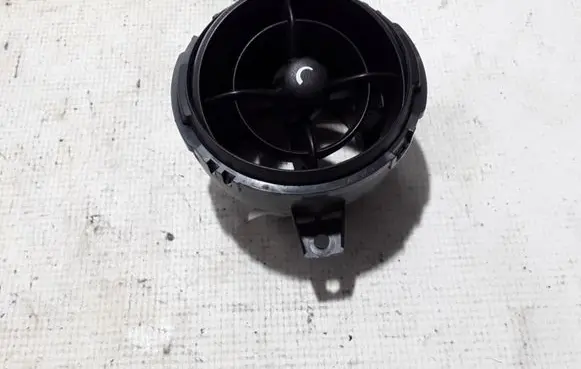 Mini Cooper Countryman R60 Dash center air vent grill 121090210