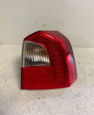 Volvo V70 Rear/tail lights 30698984