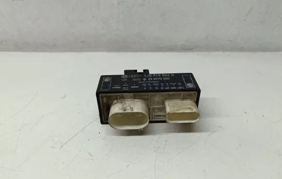 Audi A3 S3 8L Coolant fan relay 1J0919506K 898972000