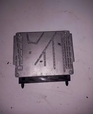 Volvo V70 Engine control unit/module 0281011441 1039S04101 30646978A