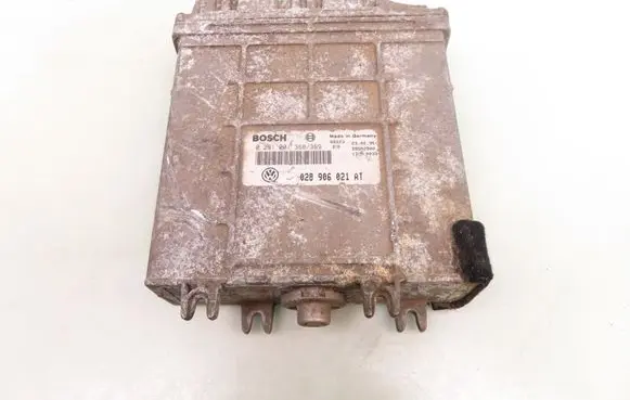 Volkswagen PASSAT B4 Engine control unit/module 0281001368 028906021AT