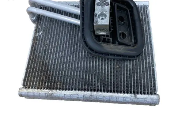 Mercedes-Benz A W176 Air conditioning (A/C) radiator (interior) 2468300084 CZ4475003841