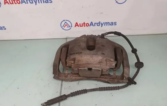 BMW 5 F10 F11 Front brake caliper 6786818 34116786818