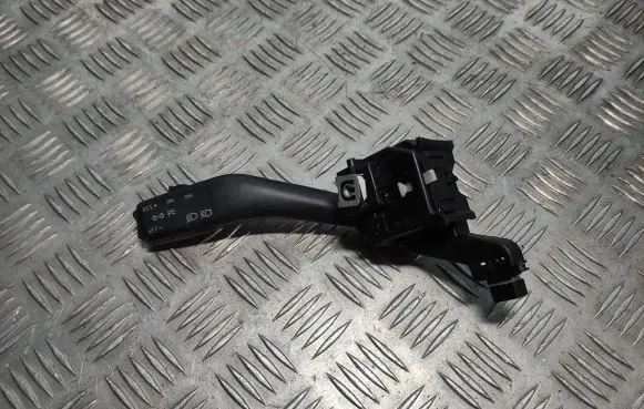 Skoda Octavia Mk2 (1Z) Indicator stalk 1K0953513A