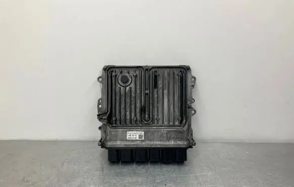BMW 5 G30 G31 Engine control unit/module 8686190 030456118 0261S18300