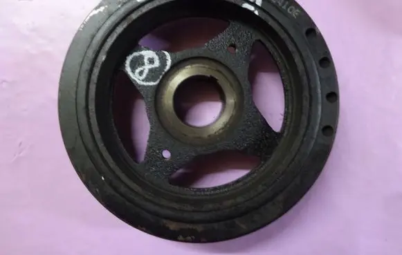 Nissan Qashqai Crankshaft pulley 1XF0D