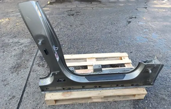 BMW 2 F45 Pillar (middle) 