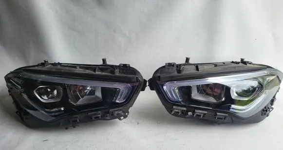 Mercedes-Benz CLA C118 X118 Headlights/headlamps set A1189062500 A1189068400