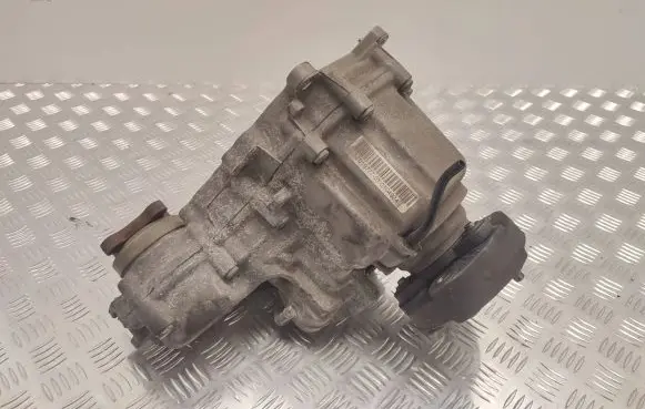 BMW 7 F01 F02 F03 F04 Gearbox transfer box case 27107619777 27107629404 27107619177